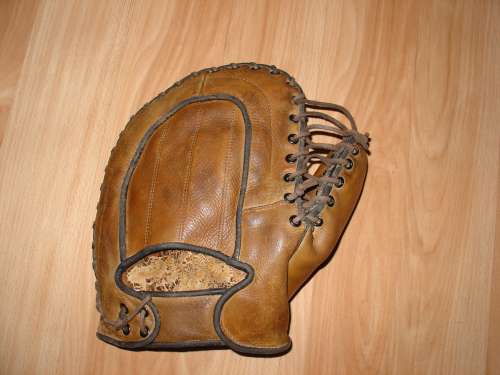 Sam Leslie Goldsmith AB38 Back